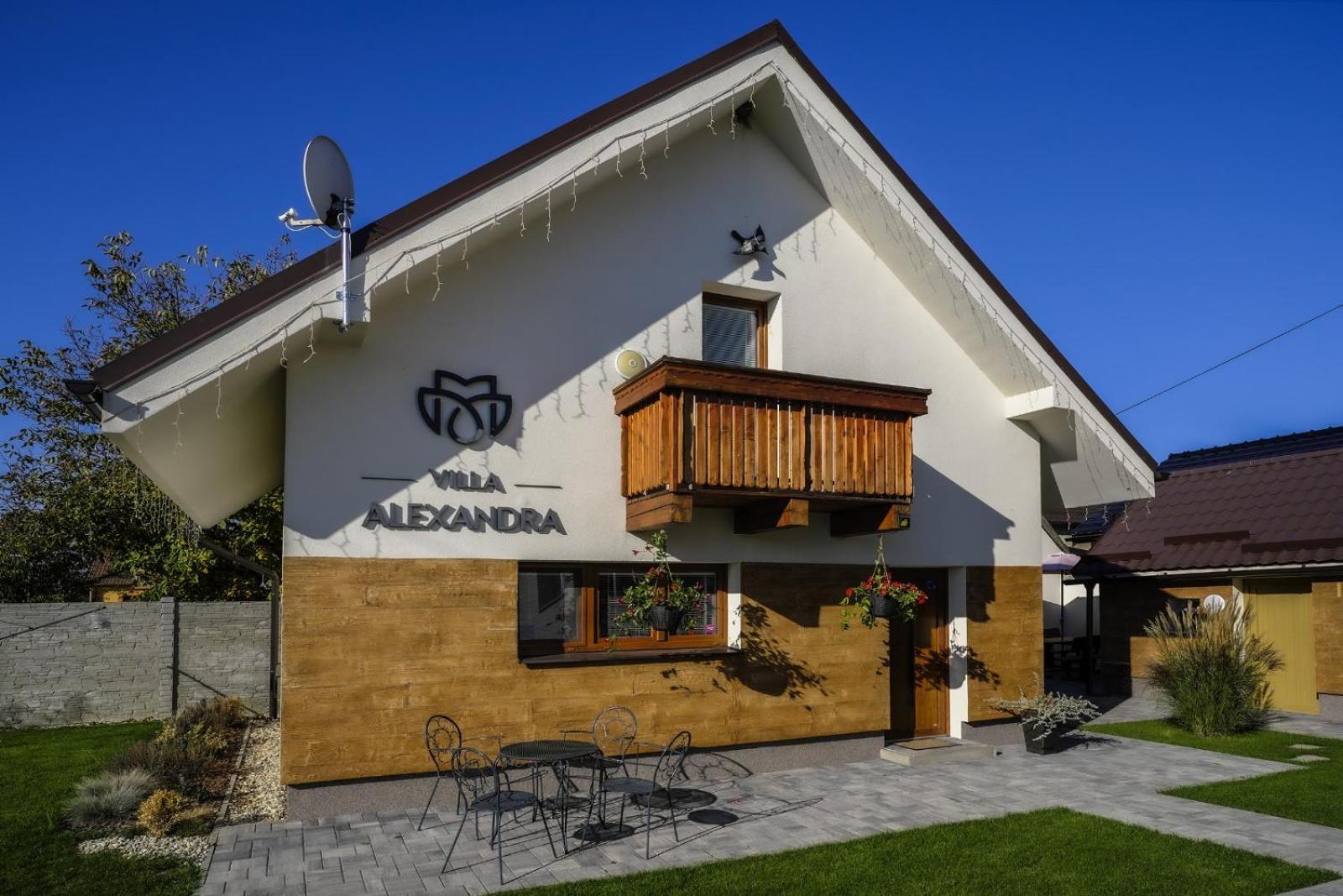 Villa Alexandra Bešeňová Buitenkant foto